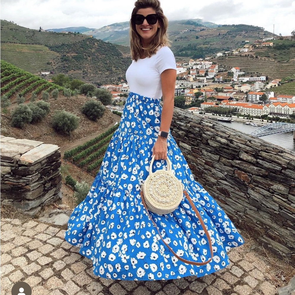 ZARA Maxi skirt with blue & white floral pattern Sz S